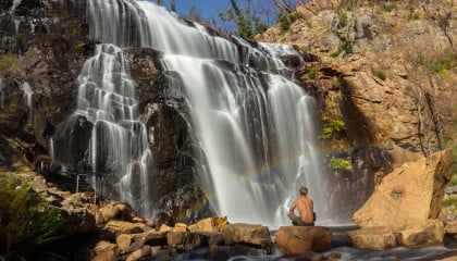 travel the winding Grampians Way COVER