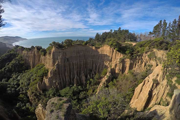 Gore Bay Cathedral Cliffs Lookout